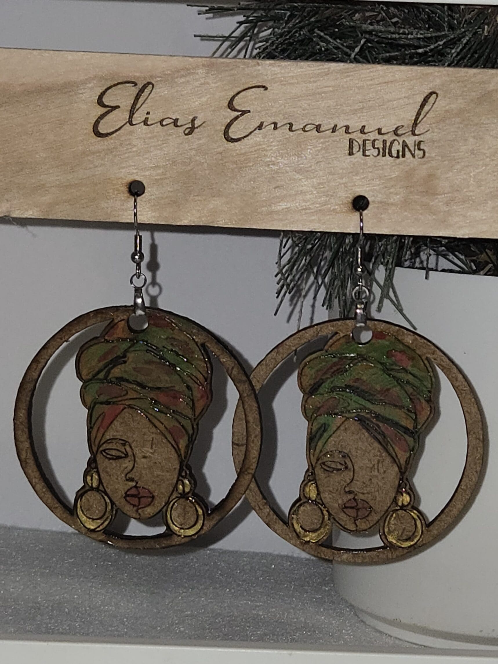 Exquisite Beauty Side Profile Earrings -4